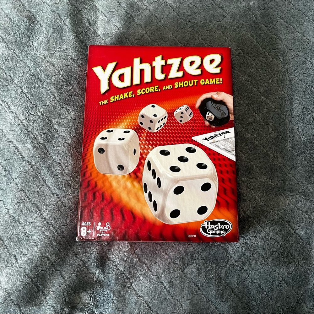 Hasbro Yahtzee Game‎ - Vibrant Red and Classic White